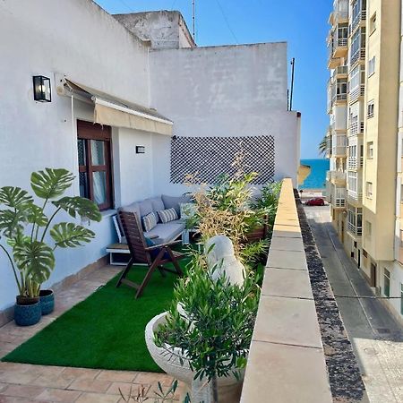 Gatu Premium Atico Caleta , Preferente Mayores De 25 Anos Y Familias Кадис Екстериор снимка