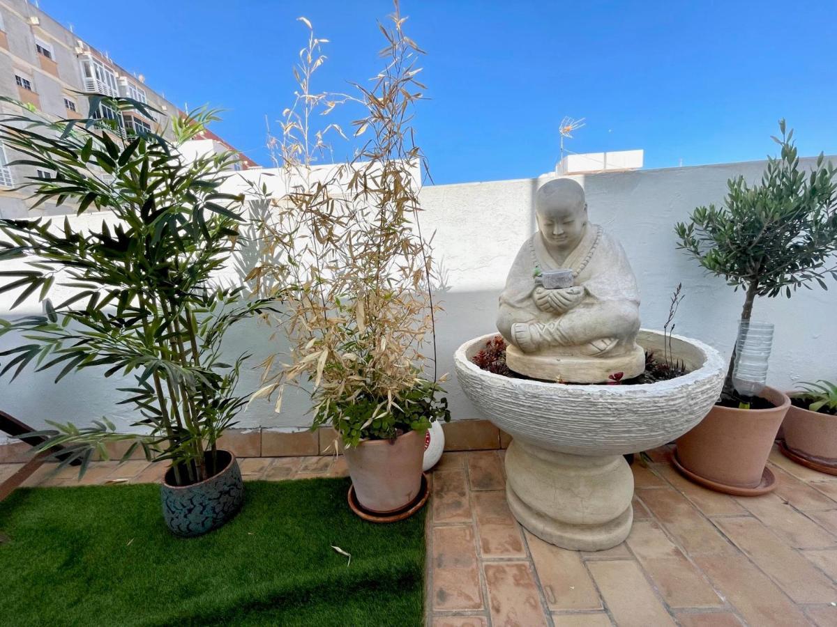 Gatu Premium Atico Caleta , Preferente Mayores De 25 Anos Y Familias Кадис Екстериор снимка
